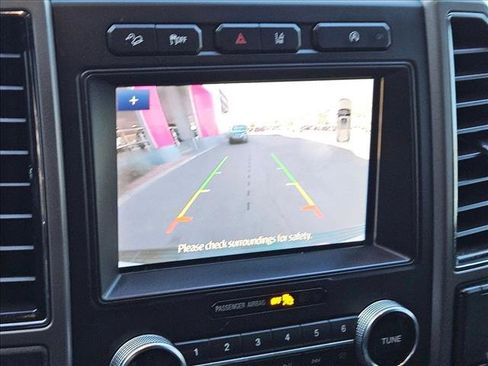 Used 2020 Ford Expedition XLT w/ Equipment Group 202A image 13