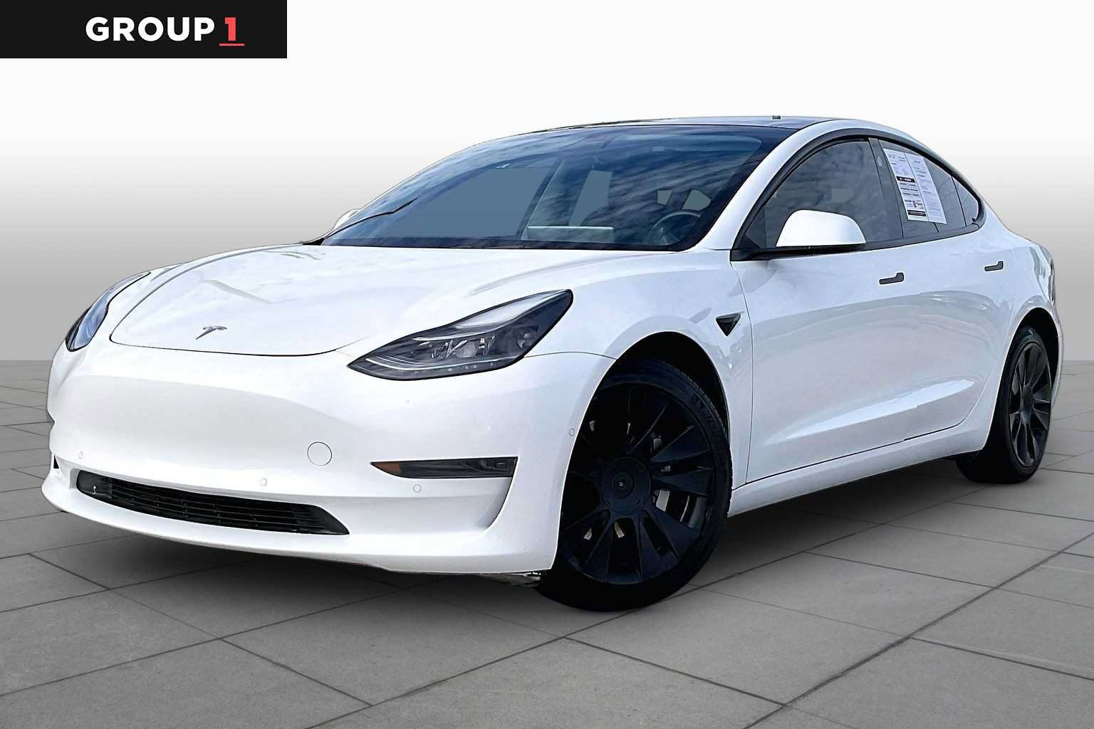 Used 2021 Tesla Model 3 Standard Range Plus RWD image 1