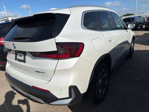 Used 2025 BMW X1 xDrive28i AWD/4WD image 5