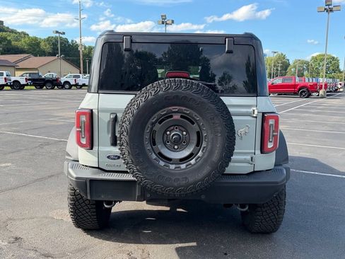 Used 2024 Ford Bronco Badlands AWD/4WD image 7