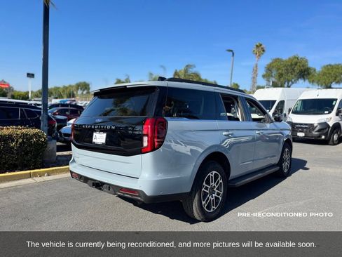 Used 2025 Ford Expedition Active AWD/4WD image 6