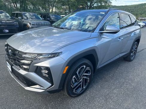 New 2025 Hyundai Tucson Limited image 2