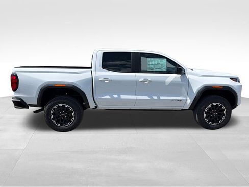New 2026 GMC Canyon AT4 AWD/4WD image 8