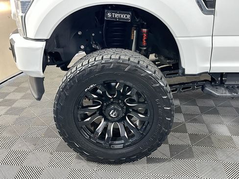 Used 2022 Ford F250 Lariat image 11