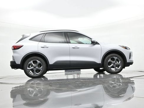 New 2026 Ford Escape ST-Line Select w/ Class II Trailer Tow Package AWD/4WD image 22