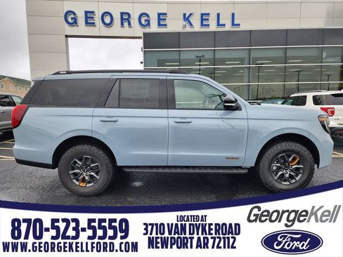 New 2026 Ford Expedition Tremor image 1