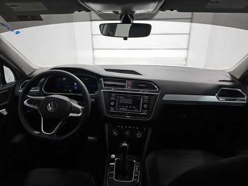 Used 2023 Volkswagen Tiguan S FWD image 5