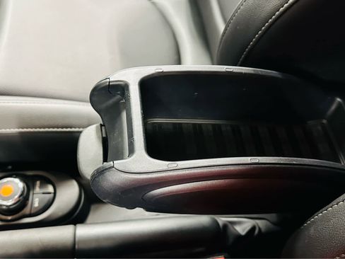 Used 2020 MINI Cooper S image 18