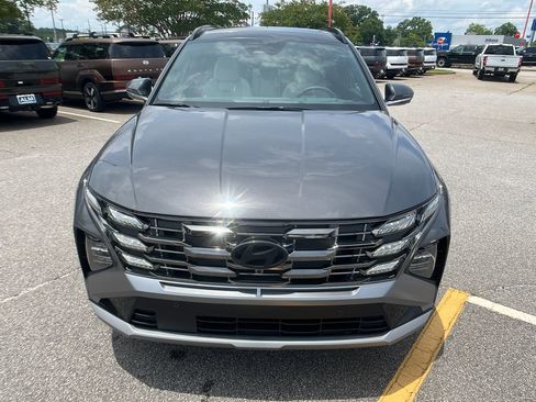 New 2025 Hyundai Tucson Limited image 3