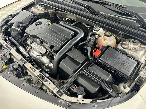 Used 2025 Chevrolet Malibu LT FWD image 29