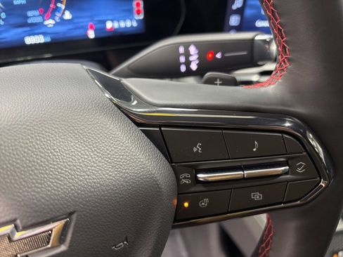 Used 2025 Chevrolet Equinox RS w/ Safety and Technology Package image 15