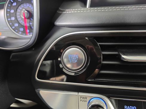 Used 2020 Genesis G70 2.0T image 16