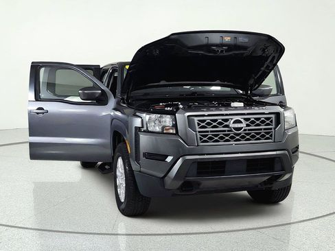 Used 2023 Nissan Frontier SV w/ Technology Package AWD/4WD image 9