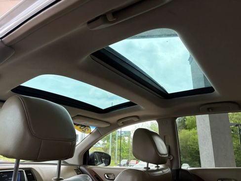 Used 2012 Nissan Murano LE w/ Platinum Pkg image 23