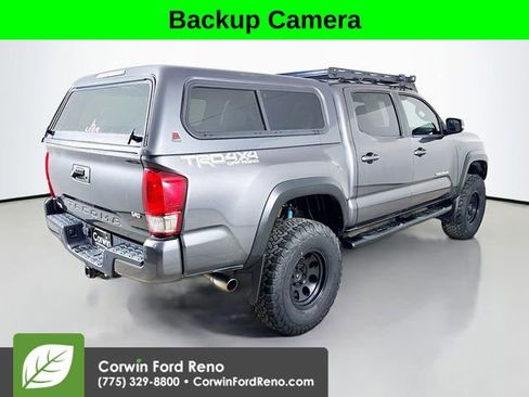Used 2016 Toyota Tacoma TRD Off-Road w/ Premium & Technology Package AWD/4WD image 7