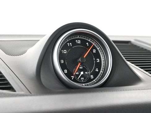 Certified 2020 Porsche Macan image 18