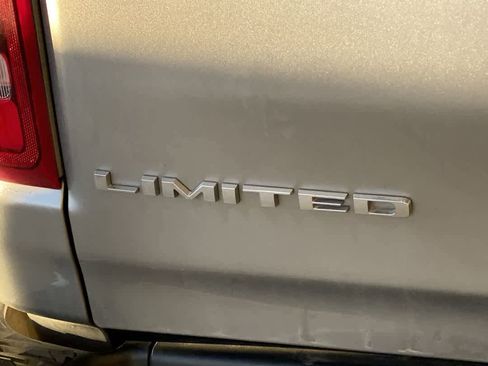 Used 2022 RAM 1500 Limited image 11