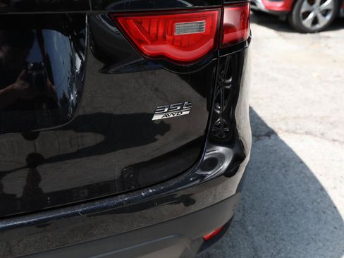 Used 2017 Jaguar F-PACE Premium AWD/4WD image 8