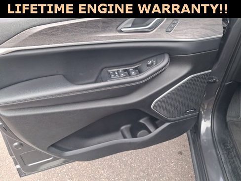 Used 2024 Jeep Grand Cherokee Limited 4xe image 11