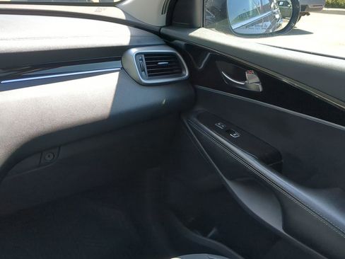 Certified 2019 Kia Sorento S image 16