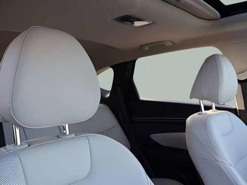 Used 2023 Hyundai Tucson SEL w/ Convenience Package image 16