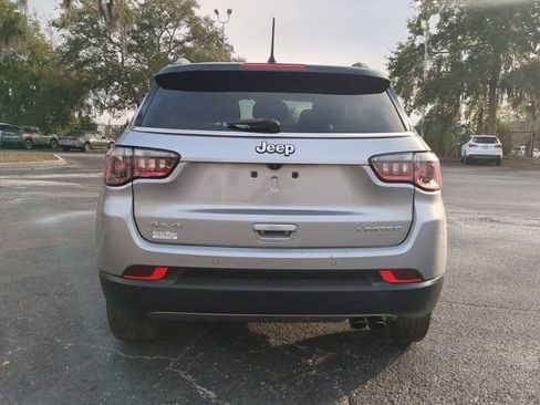 Used 2022 Jeep Compass Limited image 5