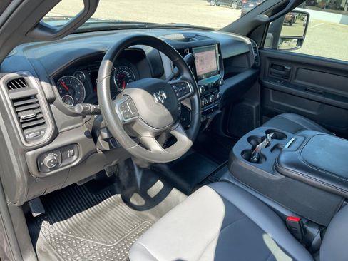 Used 2025 RAM 2500 Tradesman AWD/4WD image 10