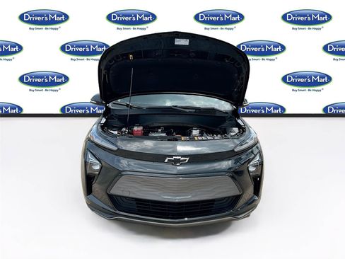 Used 2022 Chevrolet Bolt EUV LT w/ Comfort Package FWD image 32