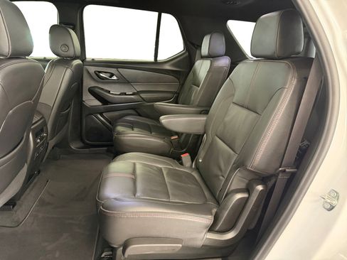 Used 2023 Chevrolet Traverse RS AWD/4WD image 10