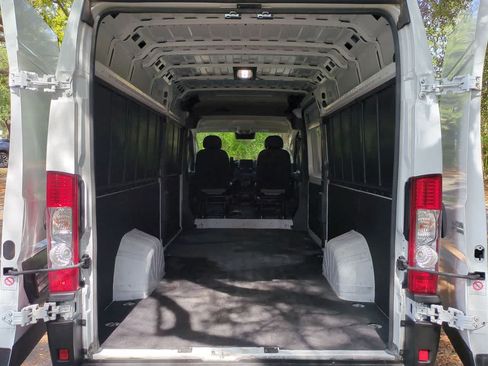 Used 2025 RAM ProMaster 3500 w/ Convenience Group FWD image 32