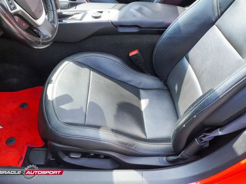 Used 2014 Chevrolet Corvette Stingray Convertible RWD image 19