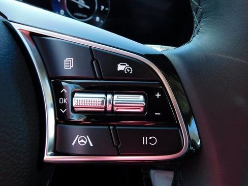 Used 2025 Kia Seltos X-Line image 21