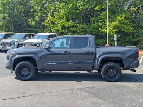 Used 2024 Toyota Tacoma SR5 RWD image 4