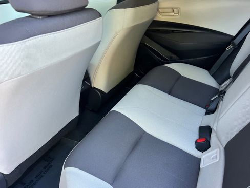 Certified 2025 Toyota Corolla LE FWD image 4