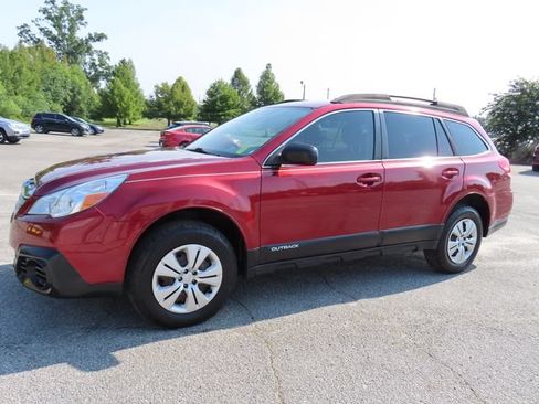 Used 2013 Subaru Outback 2.5i AWD/4WD image 4