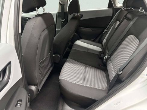 Used 2020 Hyundai Kona SE AWD/4WD image 16