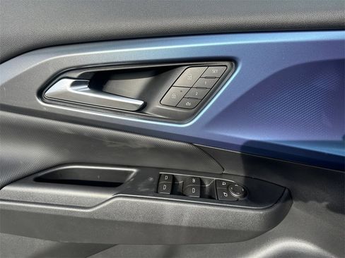 New 2026 Chevrolet Equinox EV LT image 11