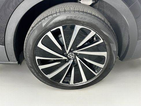 Used 2023 Volkswagen ID.4 Pro S Plus image 11