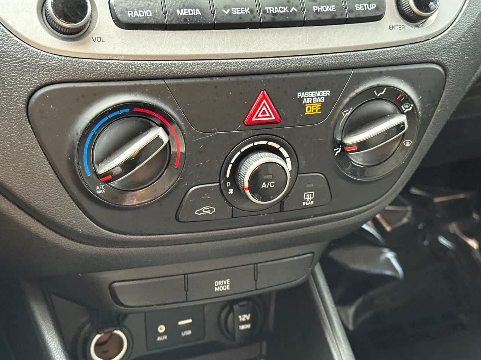 Used 2021 Hyundai Accent SE FWD image 20