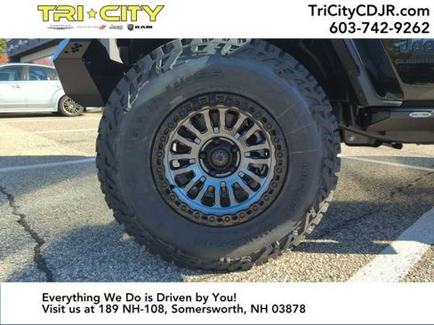 New 2025 Jeep Gladiator Sport image 39