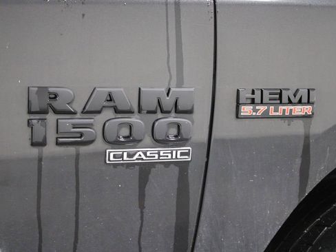 Used 2019 RAM 1500 Big Horn image 12