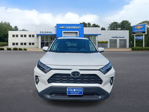 Used 2025 Toyota RAV4 XLE Premium w/ Weather Package AWD/4WD image 28