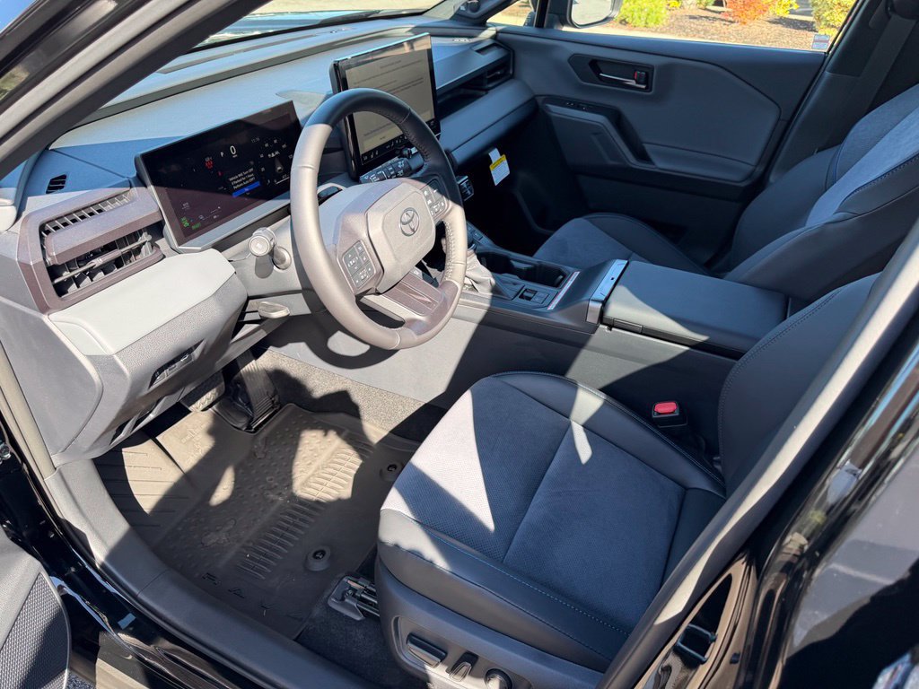 Used 2026 Toyota RAV4 XSE w/ Weather Package AWD/4WD image 12
