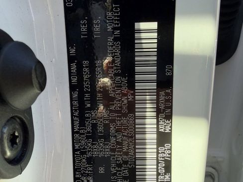 Used 2020 Toyota Highlander LE image 29