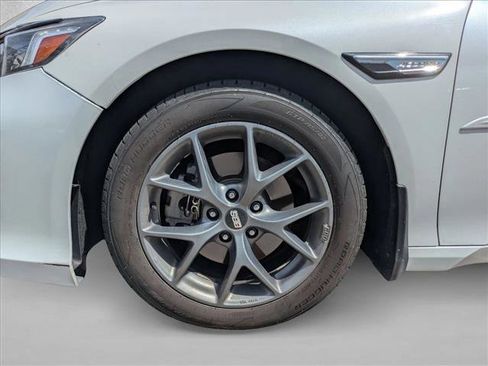 Used 2018 Honda Accord EX-L image 18