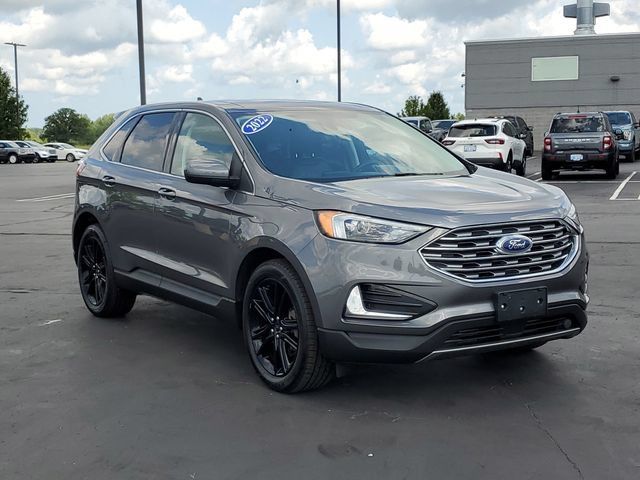 Used 2022 Ford Edge SEL w/ Cold Weather Package AWD/4WD image 2