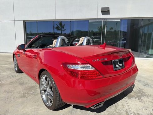 Used 2014 Mercedes-Benz SLK 350 image 9