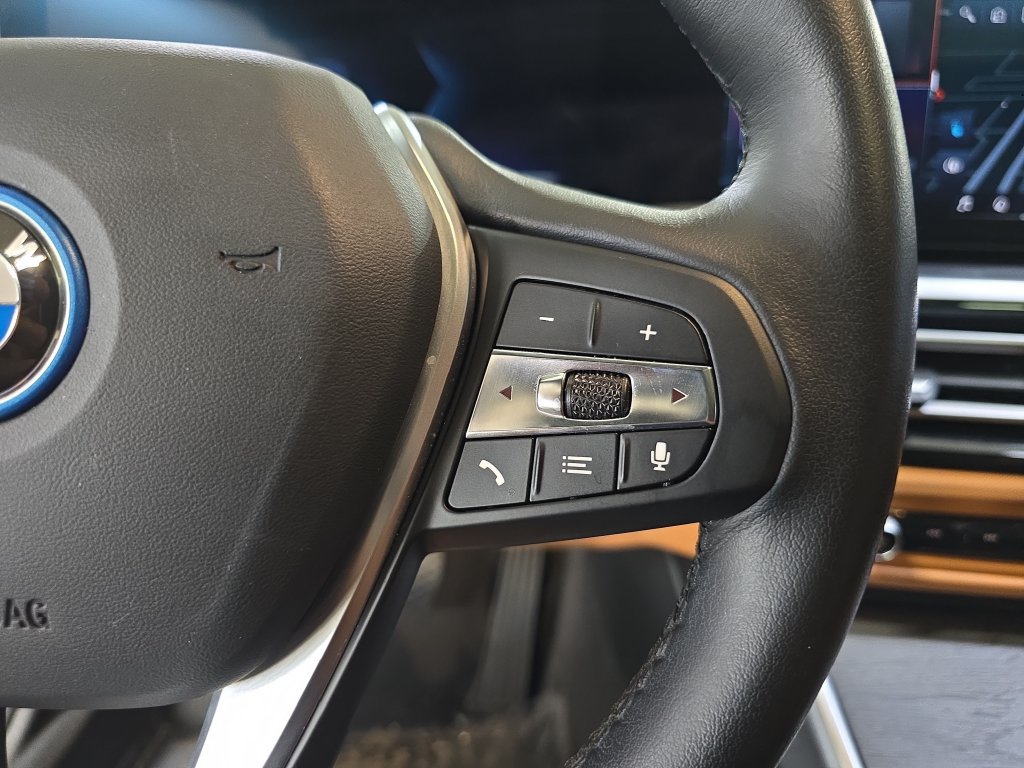Certified 2024 BMW i4 eDrive40 w/ Convenience Package RWD image 21