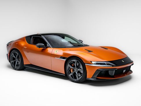 Used 2025 Ferrari 12Cilindri RWD image 9