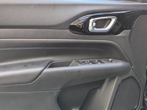 New 2026 Jeep Compass Limited image 16